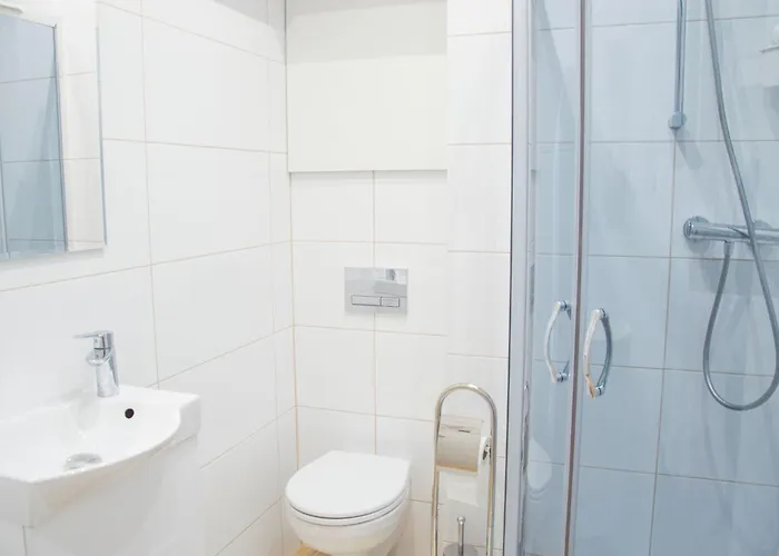 Navel By Little Heaven Gdańsk